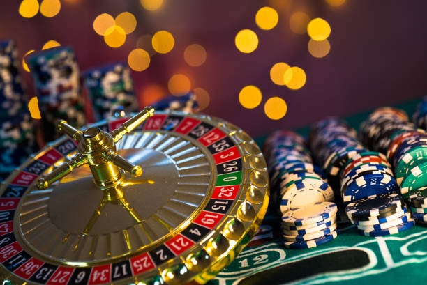 Free Bet Blackjack table on sultankoin99 mobile showing dealer, player cards, and free bet options